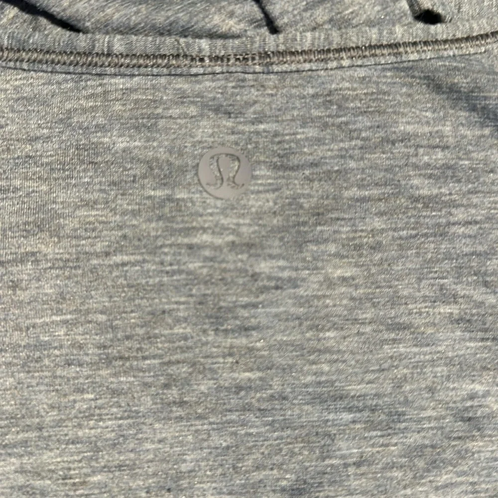 Lululemon Gray Women's Twist Front Top Size 2